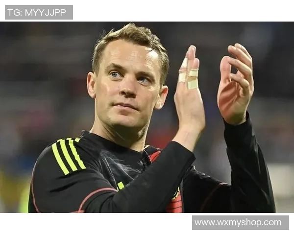 诺伊尔的传奇之路：从青涩少年到世界最佳门将的蜕变与荣耀