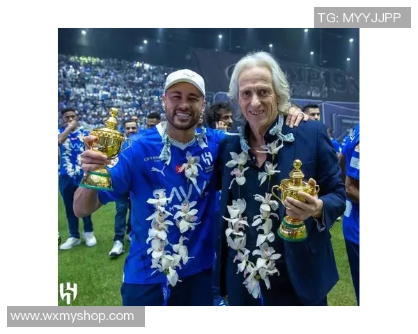 内马尔与穆里奇的巅峰对决谁能笑到最后解析两位巨星的足球风格与实力对比 内马尔与穆里奇的巅峰对决谁能笑到最后解析两位巨星的足球风格与实力对比